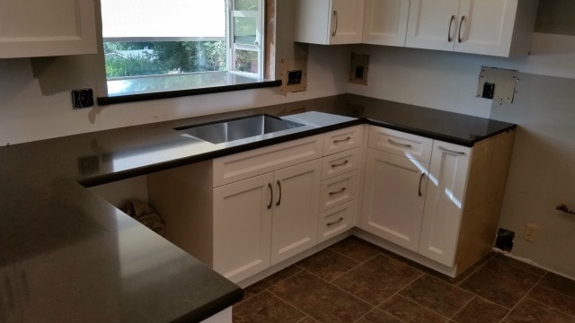 New Kitchen Counter top installed.