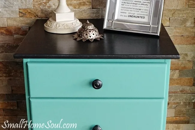 Quickly transform a tired old nightstand into something beautiful with metallic cream and a some fun paint. www.smallhomesoul.com