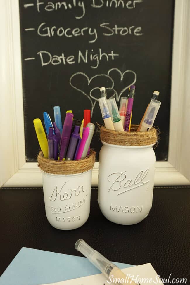 Make these easy DIY Mason Jar Pencil Holders