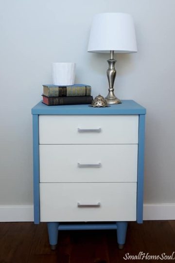 Milk paint can transform a tired, beat up piece furniture into a beautiful and updated piece perfect for any home….www.smallhomesoul.com