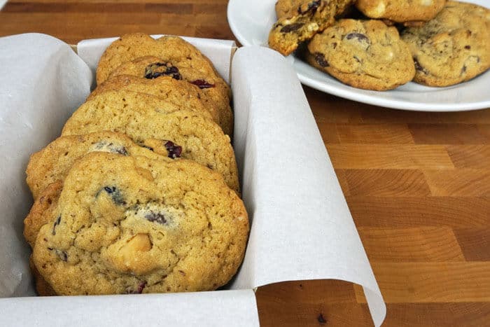 These chocolate chip macadamia nut cookies look so yummy, I'm making some this weekend!