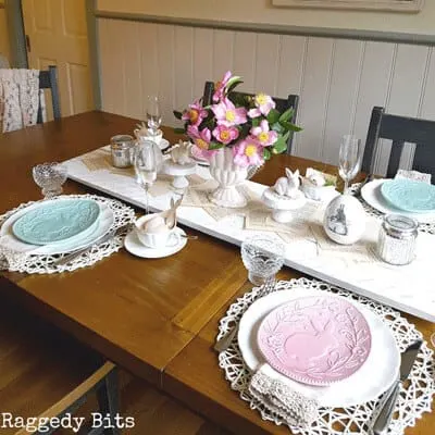 Raggedy Bits Easter Table