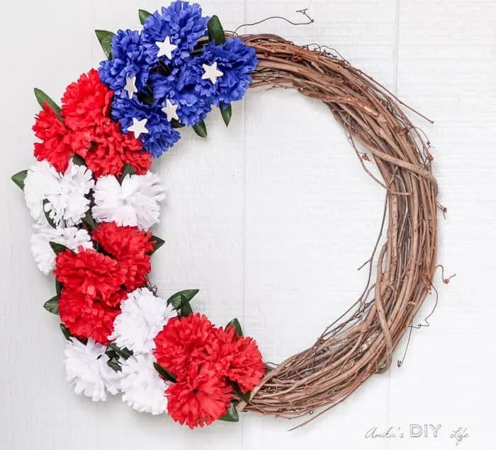 Anika's Interchangeable Easy Patriotic Wreaths from Anikas DIY Life