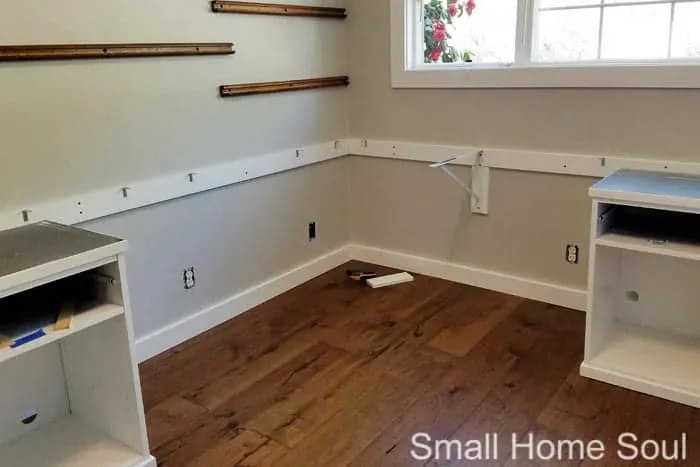 Attaching bracings to wall for DIY L Shaped Desk