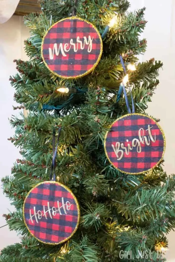 Side 2 of reversible buffalo plaid Christmas ornaments.