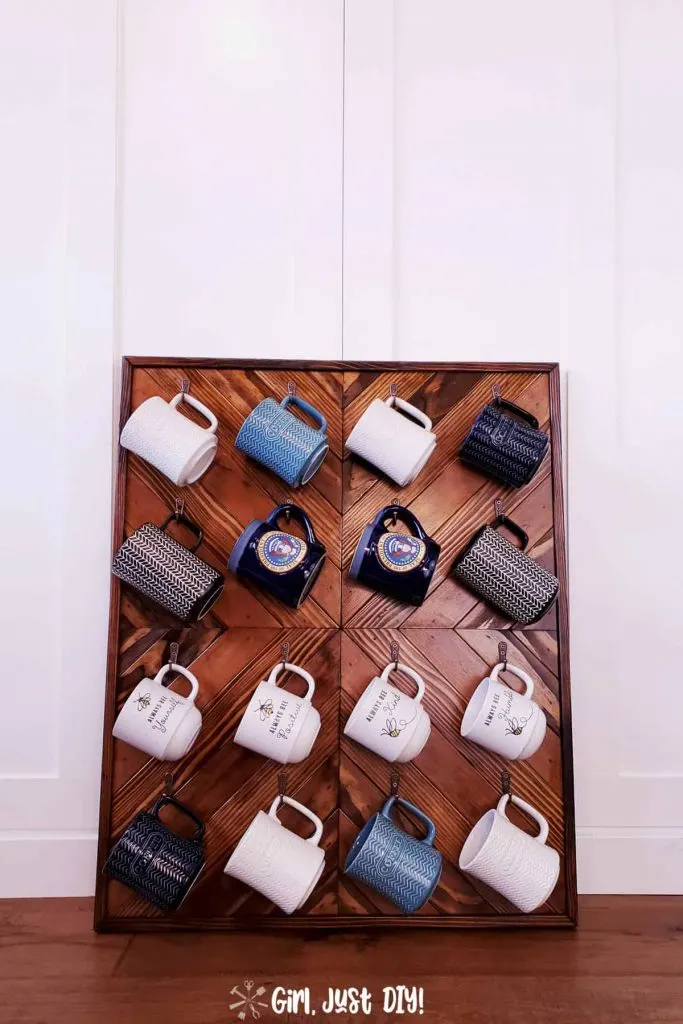 Shelf to hang coffee mugs hotsell